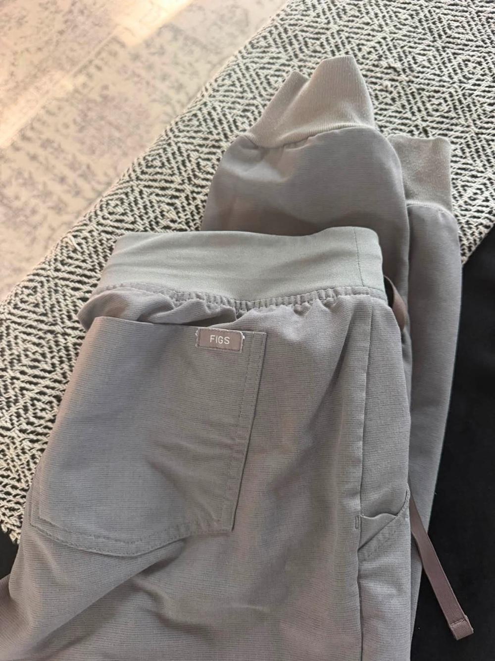 Figs Men's Light Gray Jogger Sweatpants